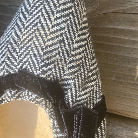 Joe Fresh - 9 - Pointed black and white flats - Picture 2 of 4